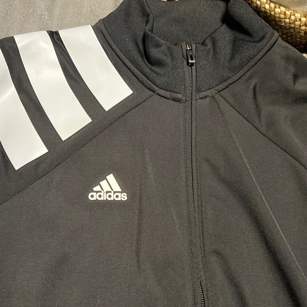ADIDAS JOGGER JACKET